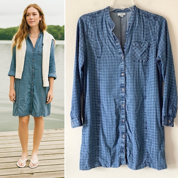 J JILL Gingham Chambray Shirtdress M Roll Tab Coastal Preppy Casual Work Travel - Picture 1 of 12